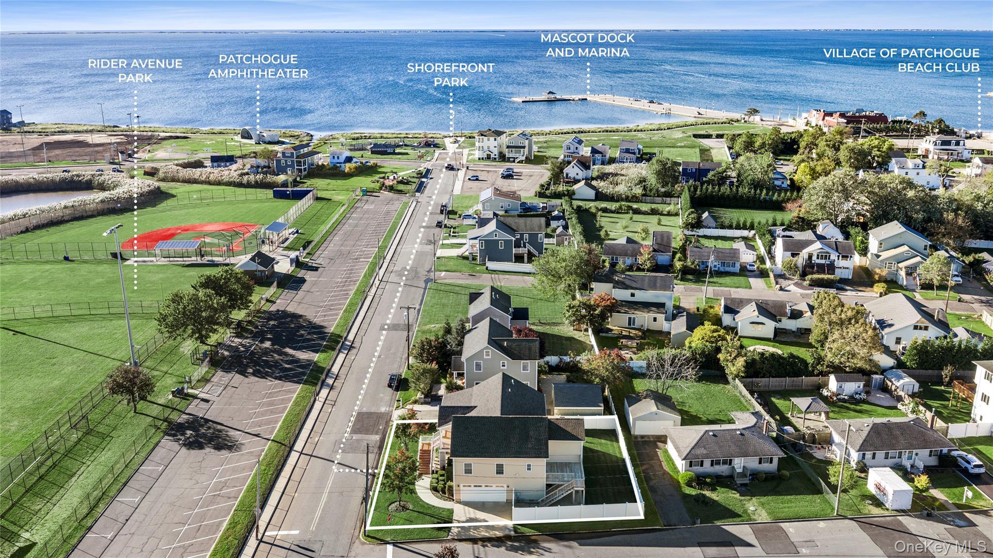 370 Rider Ave, Patchogue, NY 11772