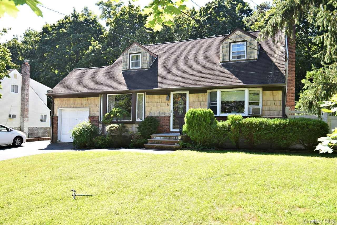 90 Cornell Dr, Smithtown, NY 11787 photo