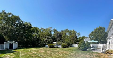 Single Family Residence in Baiting Hollow NY 43 Southfield Road 41.jpg