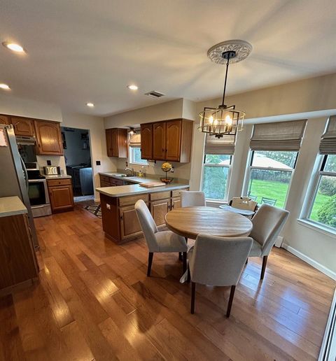 Single Family Residence in Baiting Hollow NY 43 Southfield Road 6.jpg