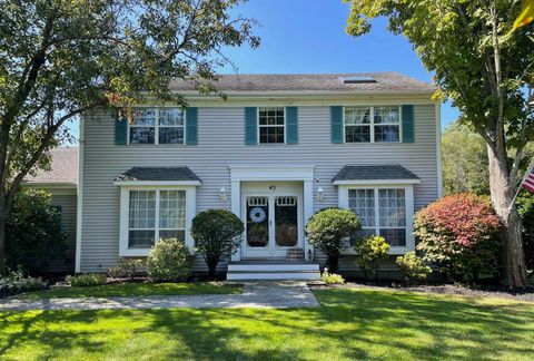 Single Family Residence in Baiting Hollow NY 43 Southfield Road.jpg