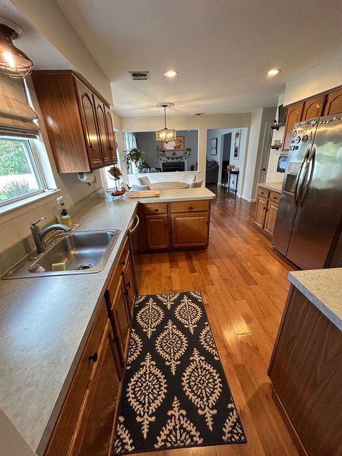 Single Family Residence in Baiting Hollow NY 43 Southfield Road 8.jpg