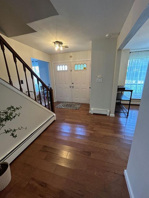 Single Family Residence in Baiting Hollow NY 43 Southfield Road 4.jpg