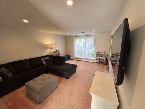 Single Family Residence in Baiting Hollow NY 43 Southfield Road 16.jpg