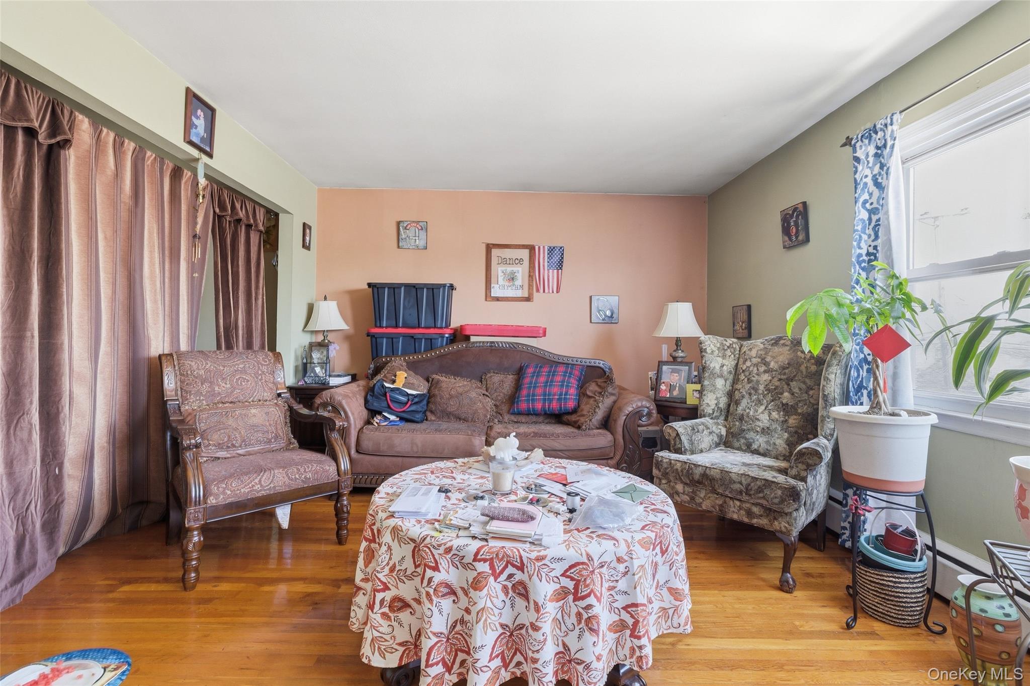 124 Quebec Rd, Island Park, NY 11558 photo