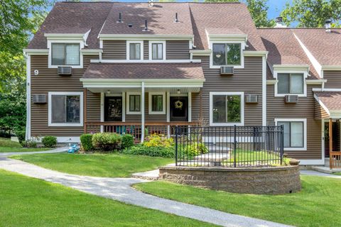 Condominium in Harriman NY 9 Heritage Drive #B.jpg