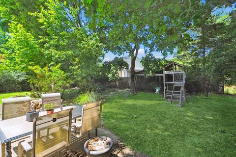 Single Family Residence in Port Jefferson Station NY 106 Montrose Drive 7.jpg