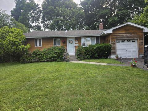 Single Family Residence in Port Jefferson Station NY 106 Montrose Drive.jpg