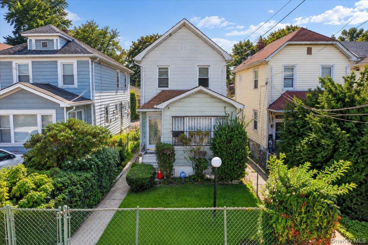 118 29 218th St, Cambria Heights, NY 11411 photo