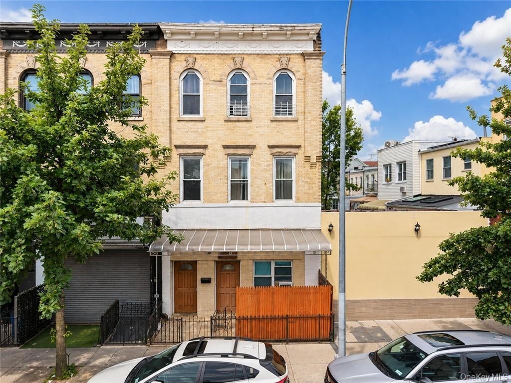 2062 Bath Ave, Brooklyn, NY 11214