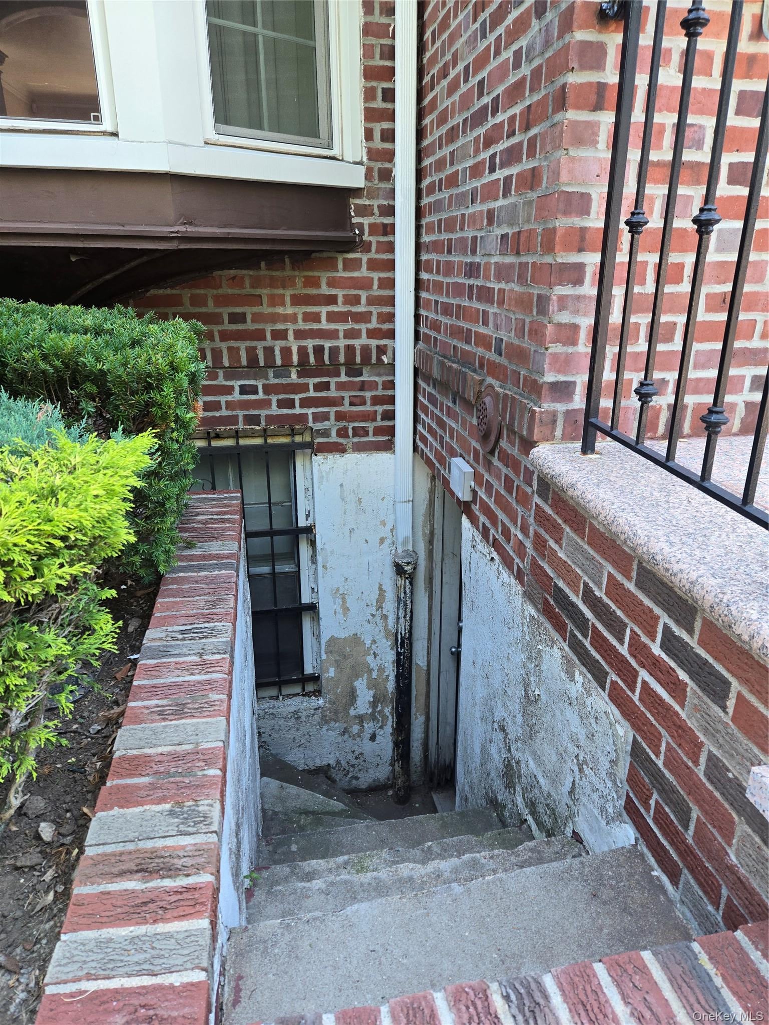 4584 Kings Hwy, Brooklyn, NY 11234 photo