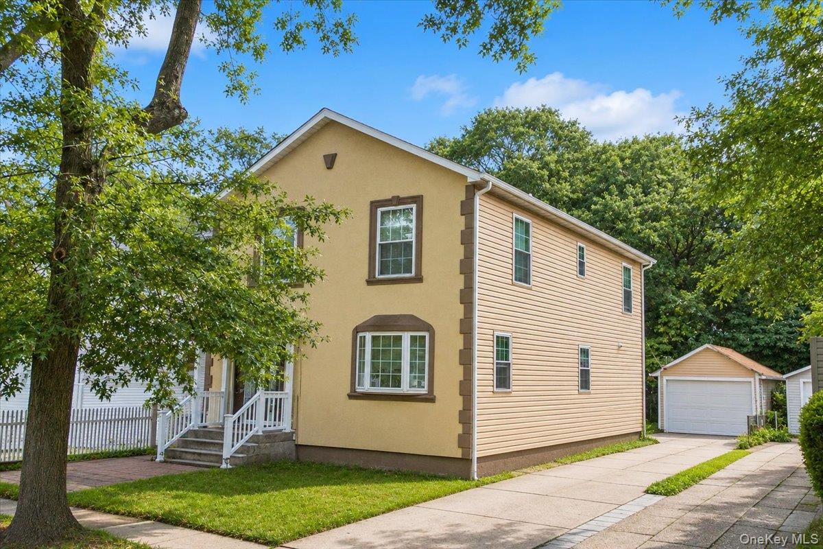 571 Park Ave, West Hempstead, NY 11552 photo