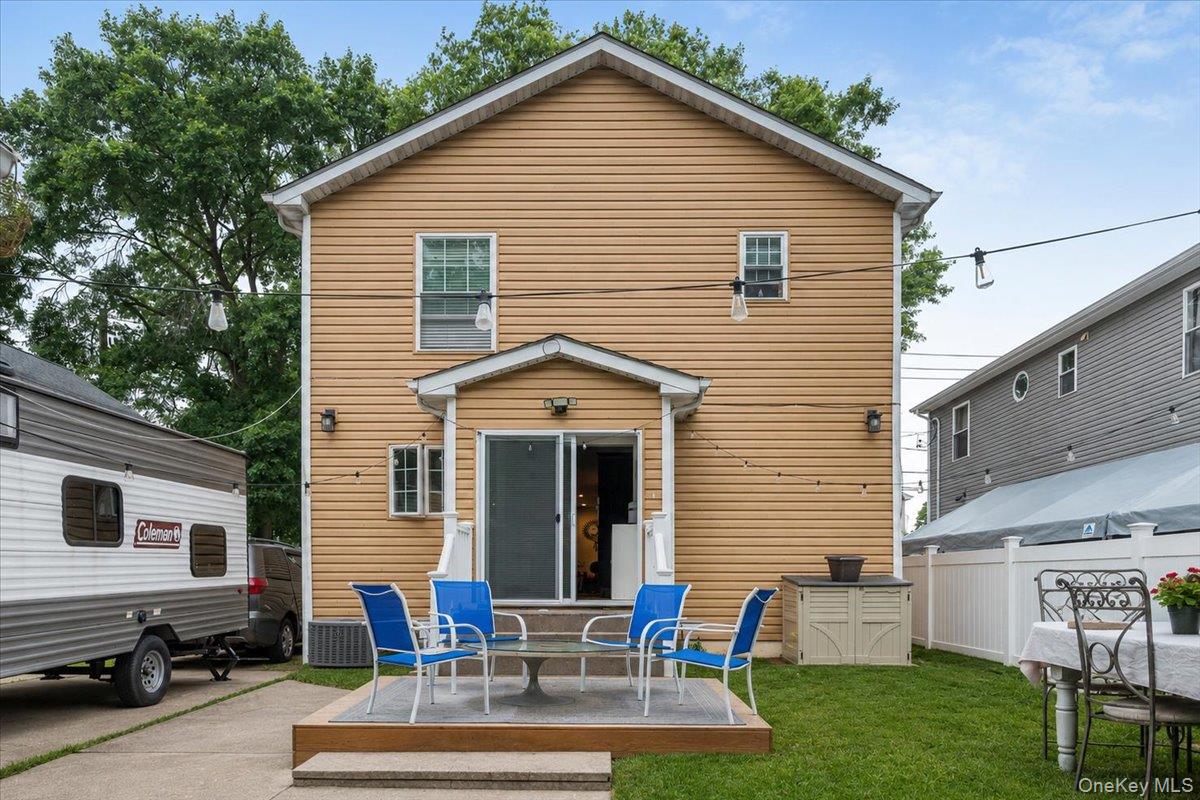 571 Park Ave, West Hempstead, NY 11552 photo