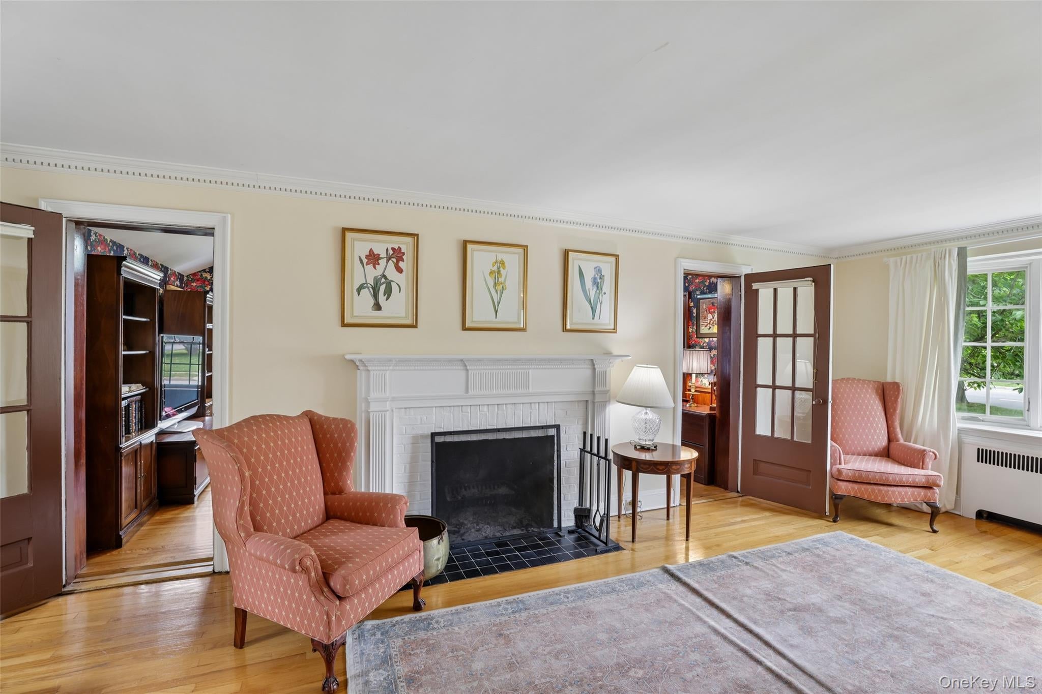 105 Stewart Ave, Garden City, NY 11530 photo