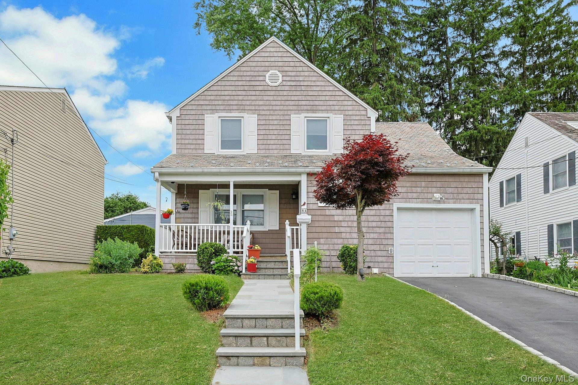 84 Lawrence Pl, New Rochelle, NY 10801