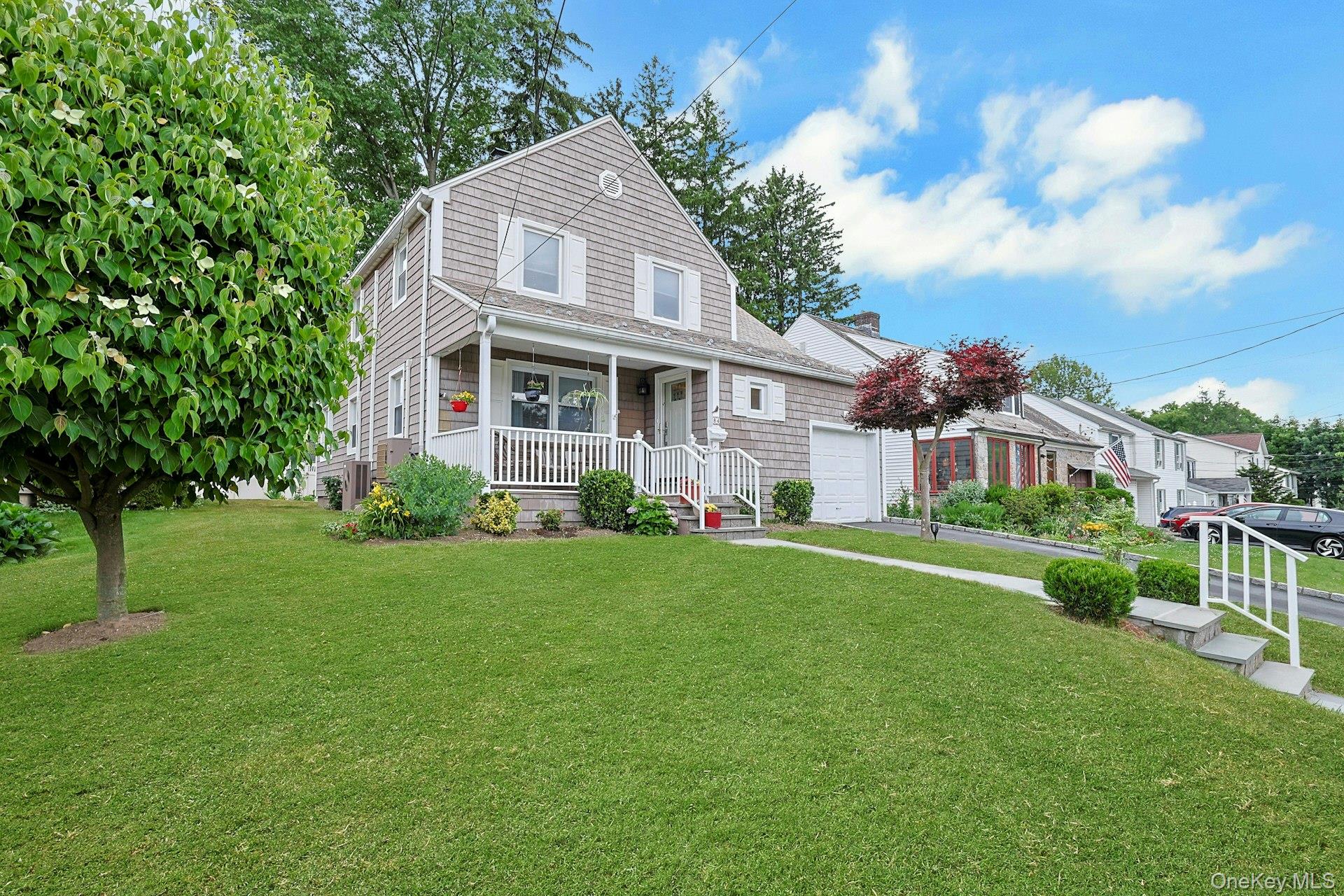 84 Lawrence Pl, New Rochelle, NY 10801 photo
