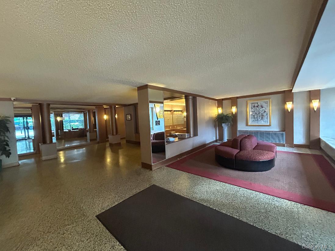 23 35 Bell Blvd #3 H, Bayside, NY 11360 photo