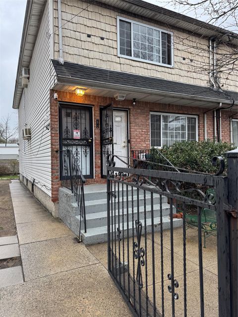 Duplex in Jamaica NY 15714 109th Avenue.jpg