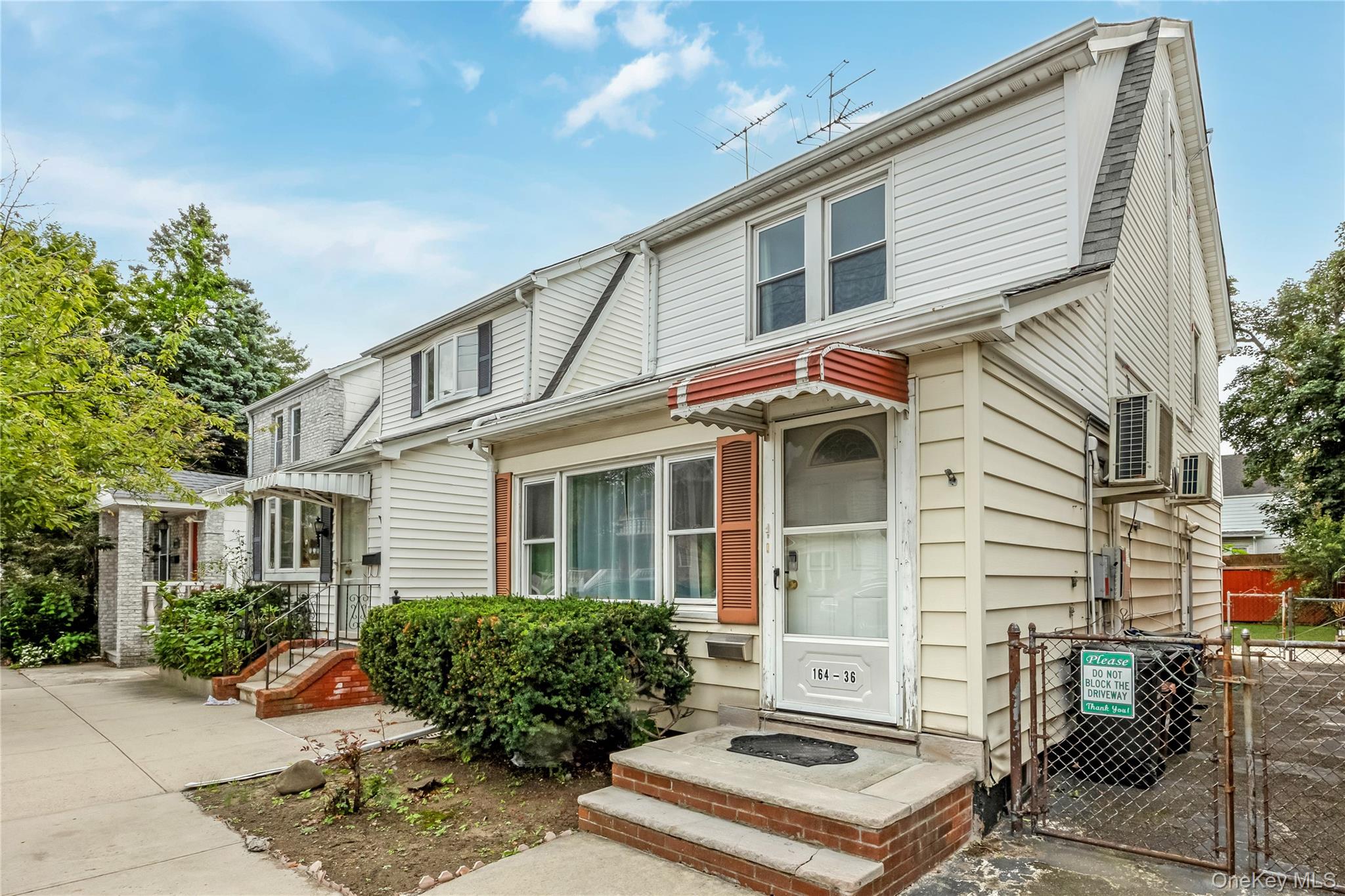 164 36 76th Ave, Fresh Meadows, NY 11366 photo