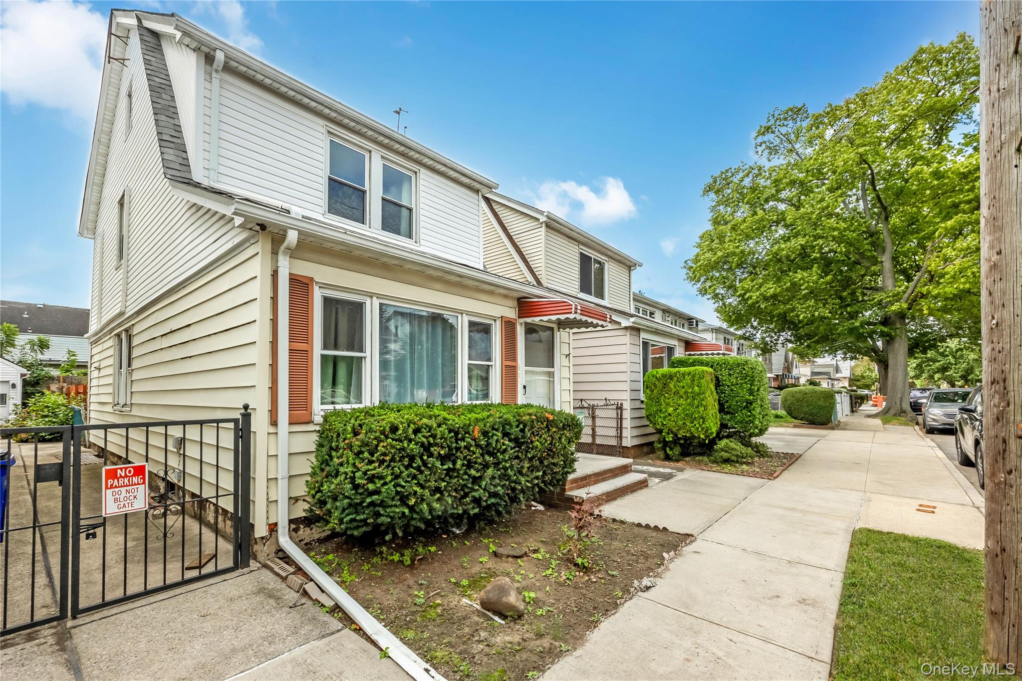 164 36 76th Ave, Fresh Meadows, NY 11366 photo