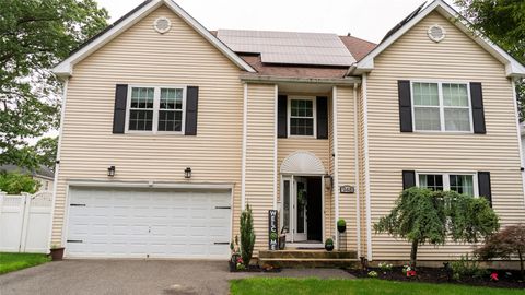 Single Family Residence in West Hempstead NY 948 Orlando Avenue.jpg