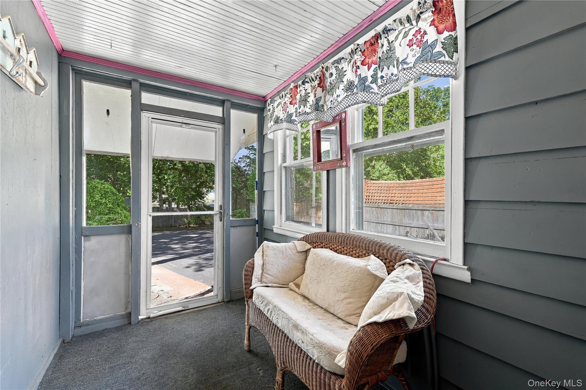 245 Buchanan St, Centerport, NY 11721 photo