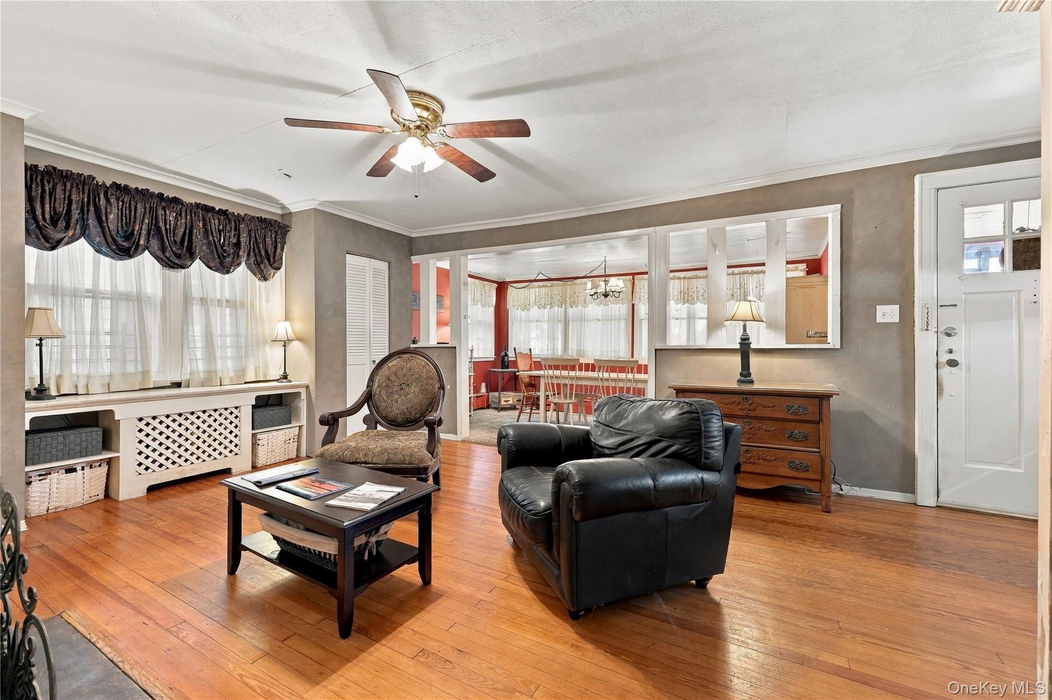 245 Buchanan St, Centerport, NY 11721 photo