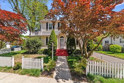Single Family Residence in Ardsley NY 561 Ashford Avenue.jpg