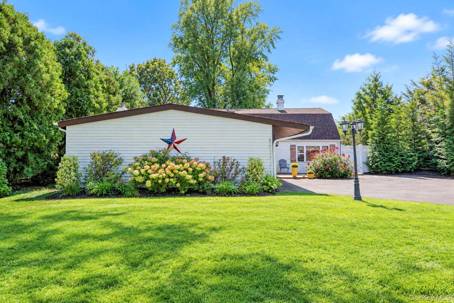 26 All Points Terrace, Holbrook, NY 11741 photo