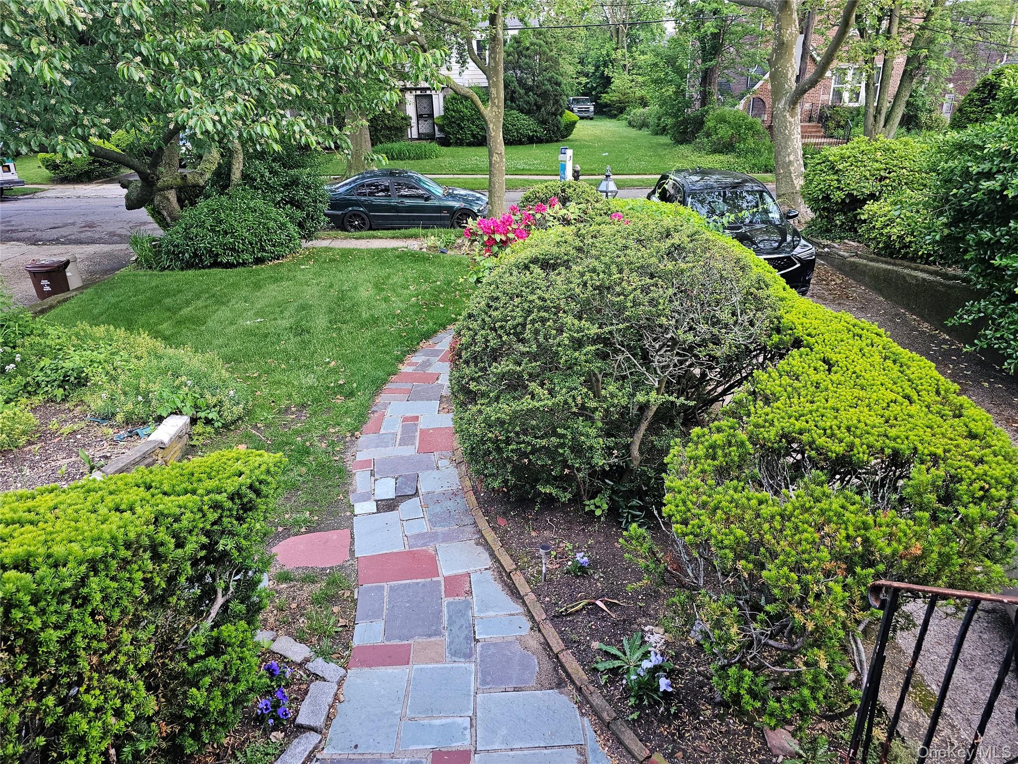 2528 Bessemund Ave, Far Rockaway, NY 11691 photo