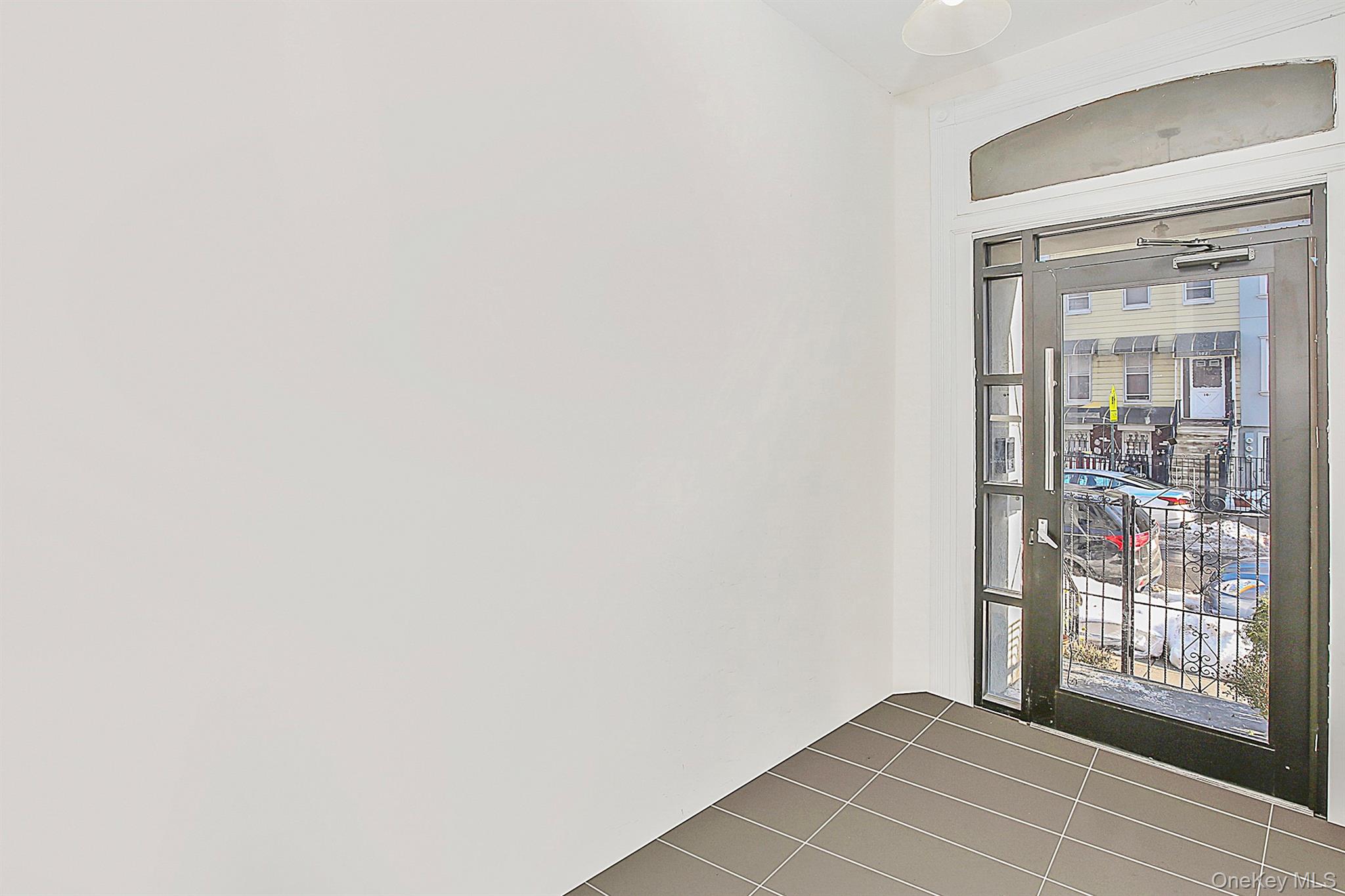 99 Eldert St, Brooklyn, NY 11207 photo