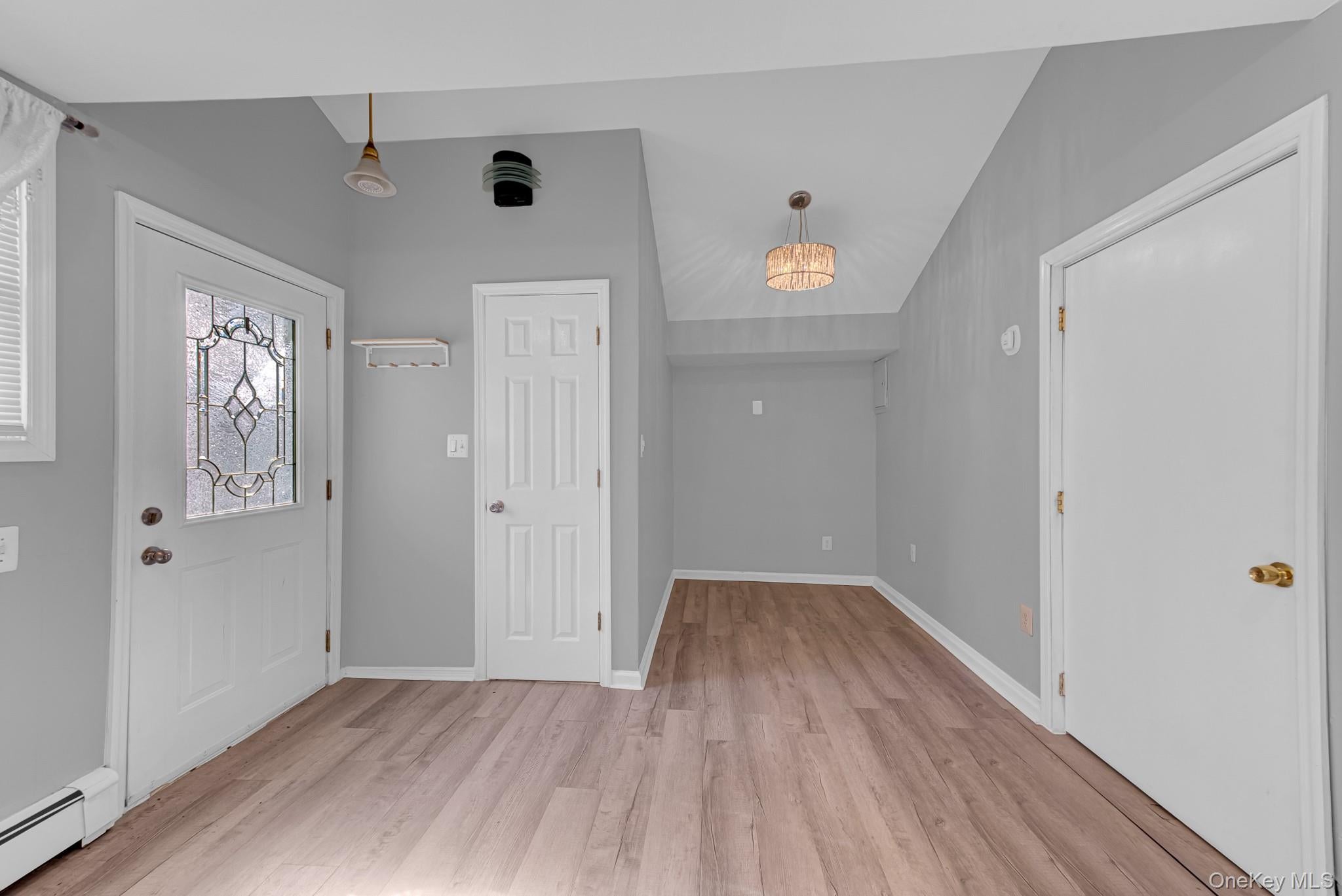 69 Wheelbarrow Ln, Wantagh, NY 11793 photo