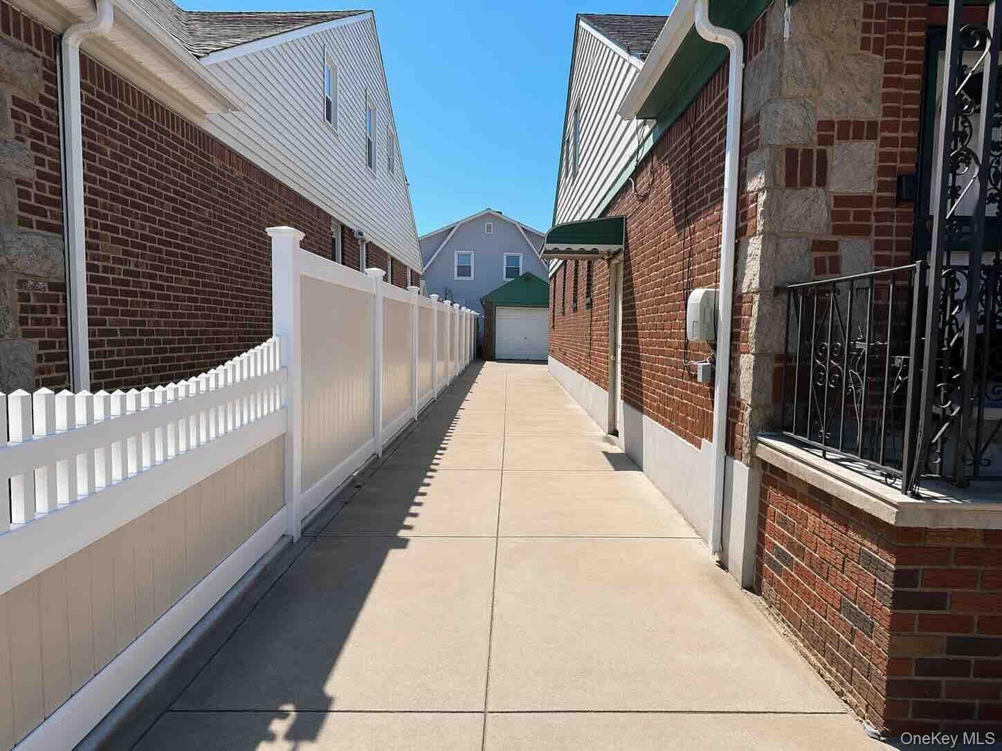 18216 141st Ave, Springfield Gardens, NY 11413 photo