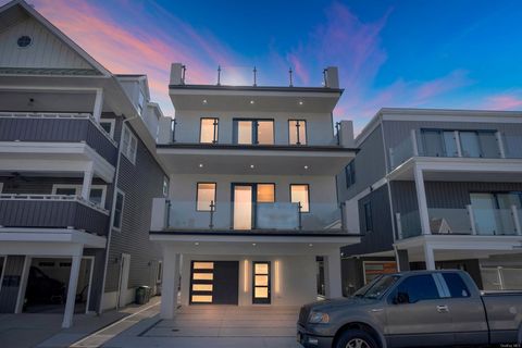 Single Family Residence in Long Beach NY 80 Illinois Avenue.jpg