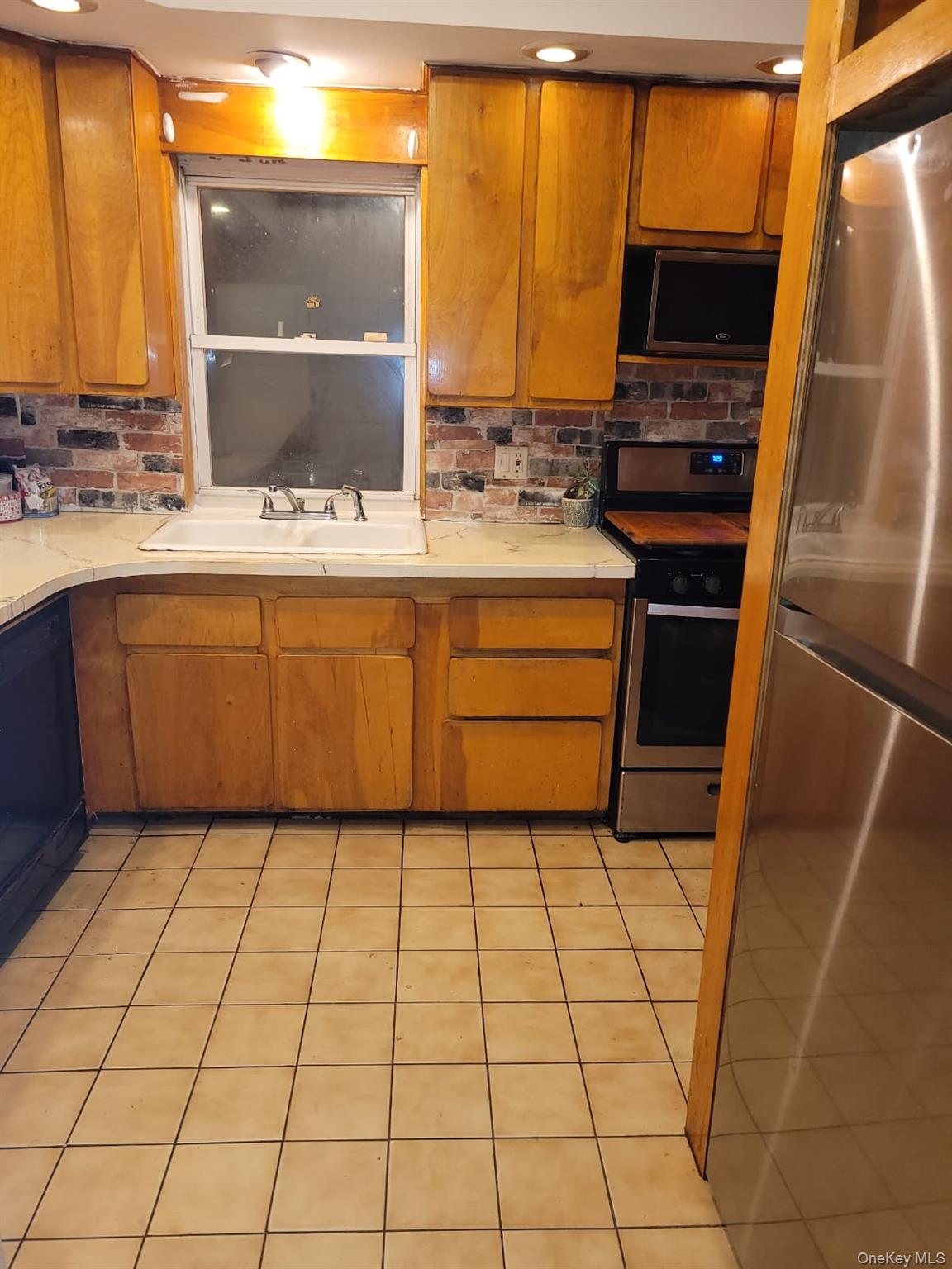 13512 223rd St, Laurelton, NY 11413 photo