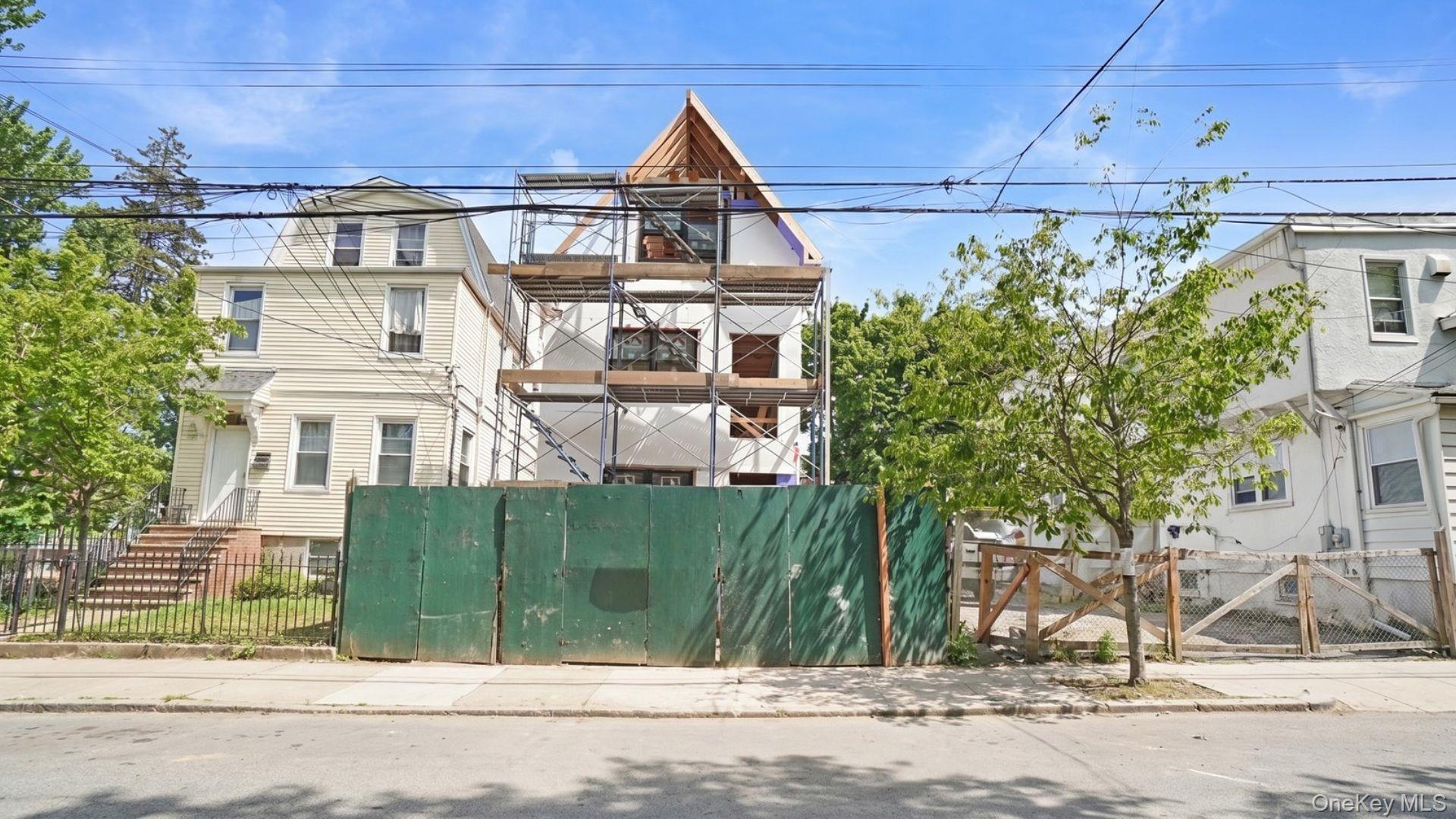 4564 Matilda Ave, Bronx, NY 10470