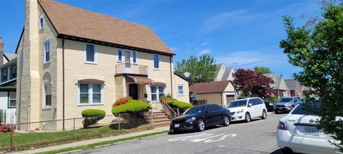 Single Family Residence in Queens Village NY 223-01 105 Ave.jpg