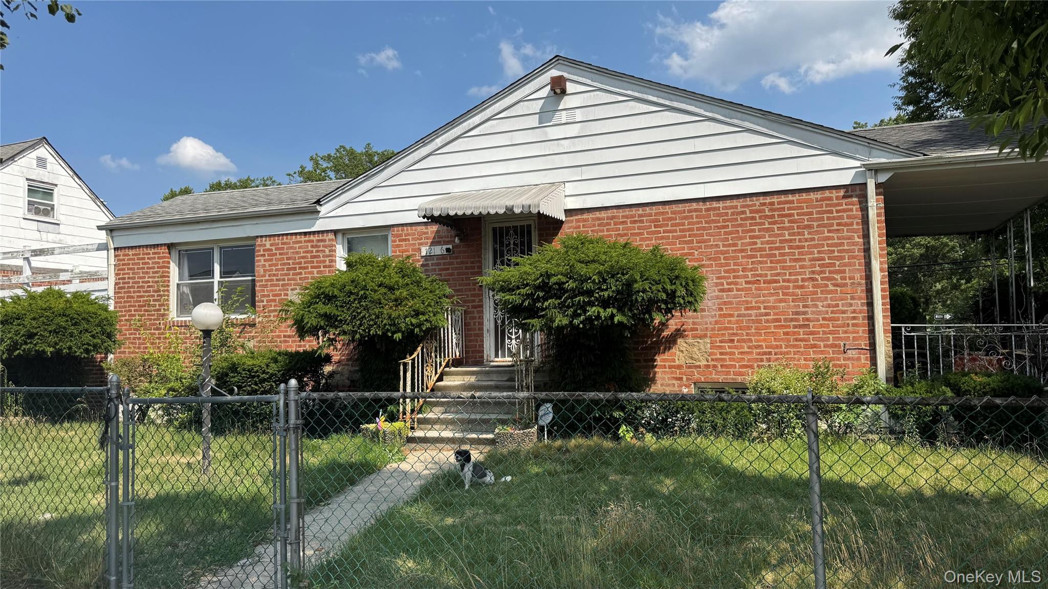 12161 233rd St, Rosedale, NY 11422 photo