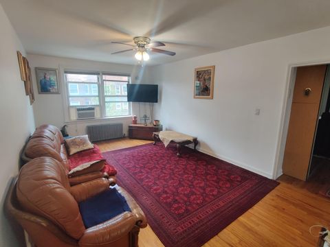 Stock Cooperative in Kew Garden Hills NY 141-24 78th Road #3A.jpg