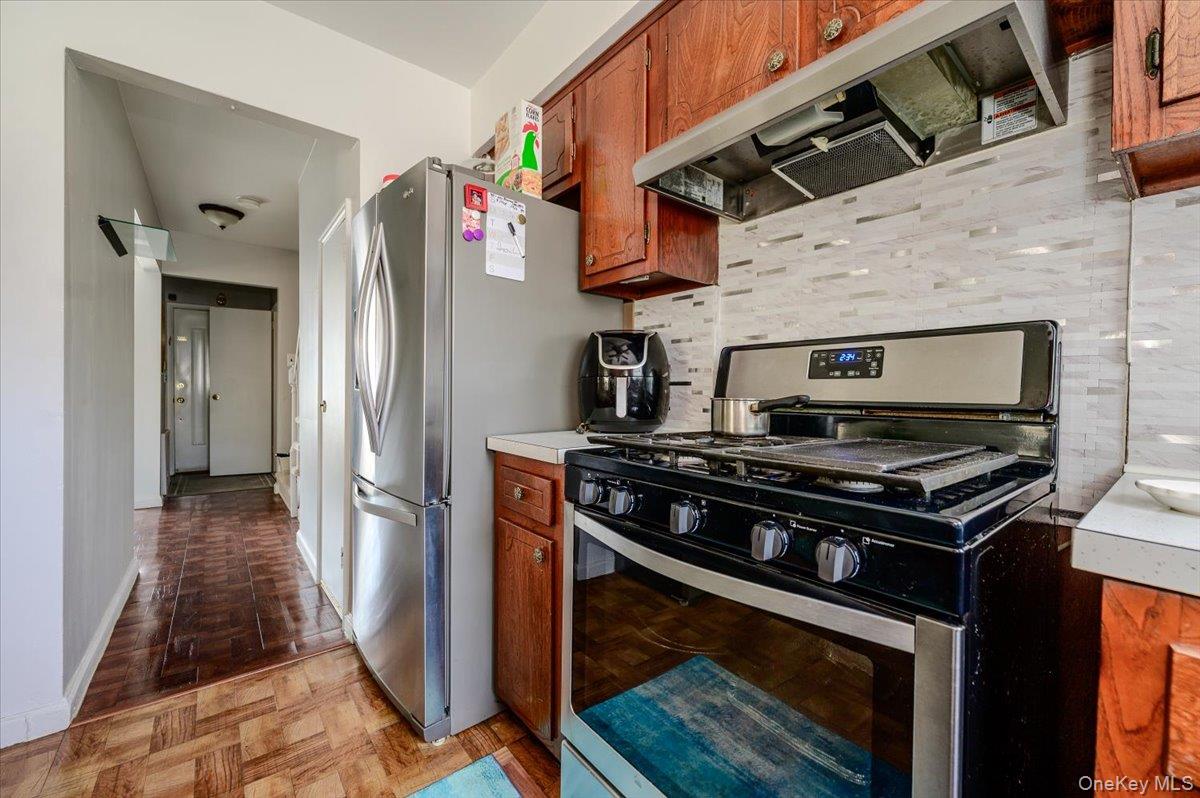 1912 Hunt Ave, Bronx, NY 10462 photo