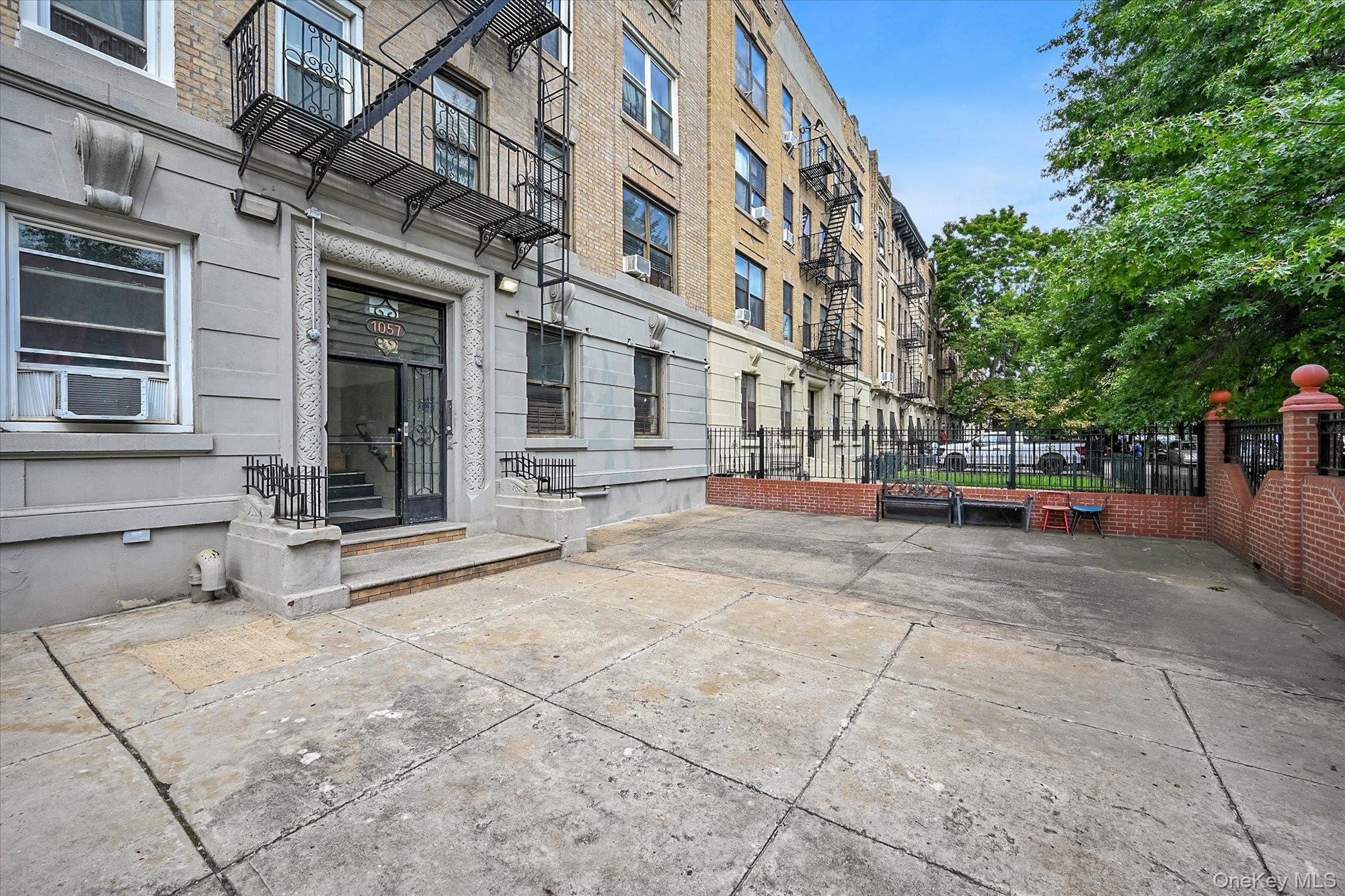 1057 Eastern Pkwy, Brooklyn, NY 11213