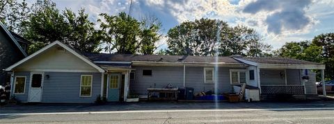 Triplex in Woodbourne NY 6201 State Route 42.jpg