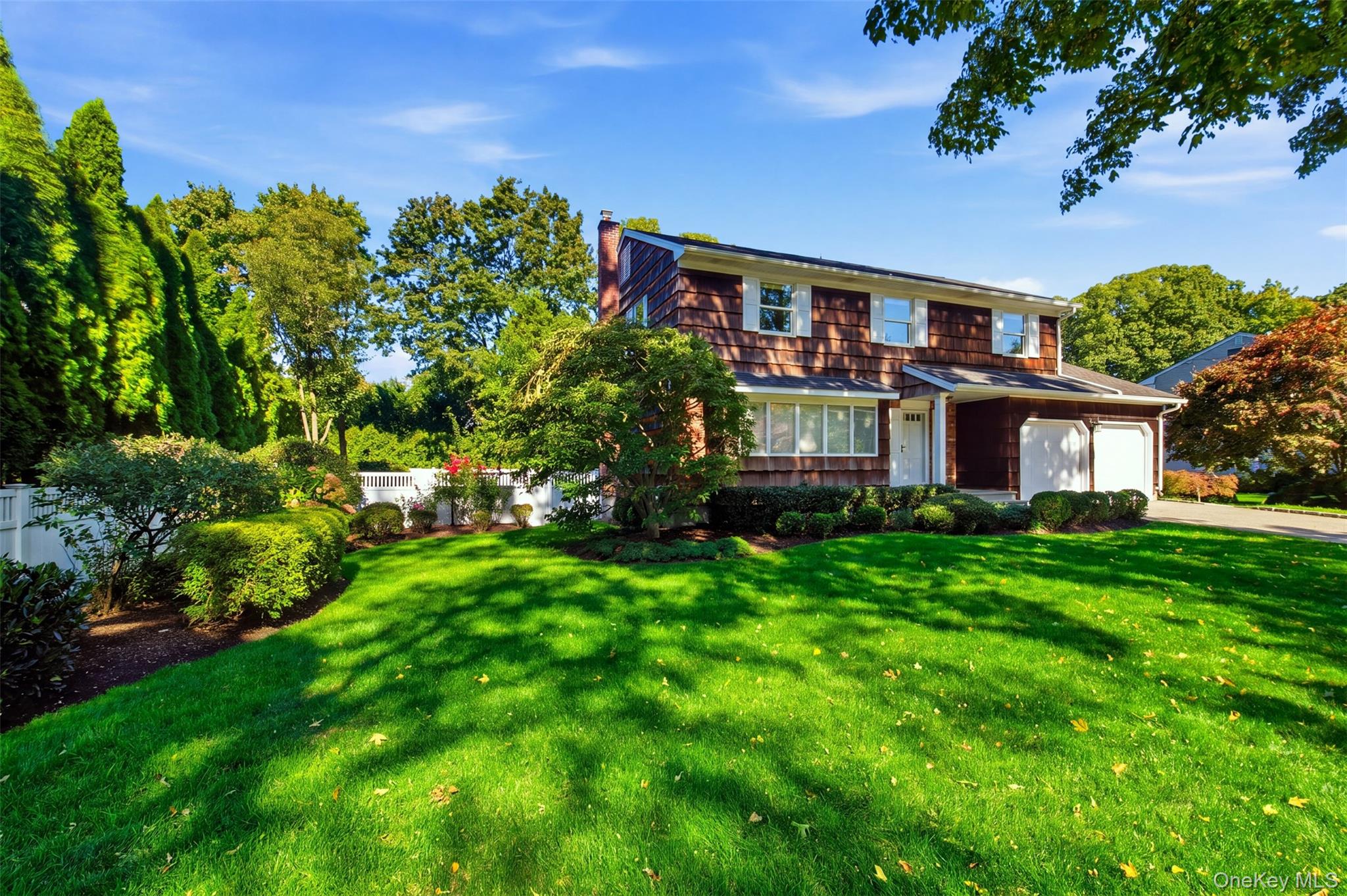 38 Nevinwood Pl, Huntington Station, NY 11746 photo