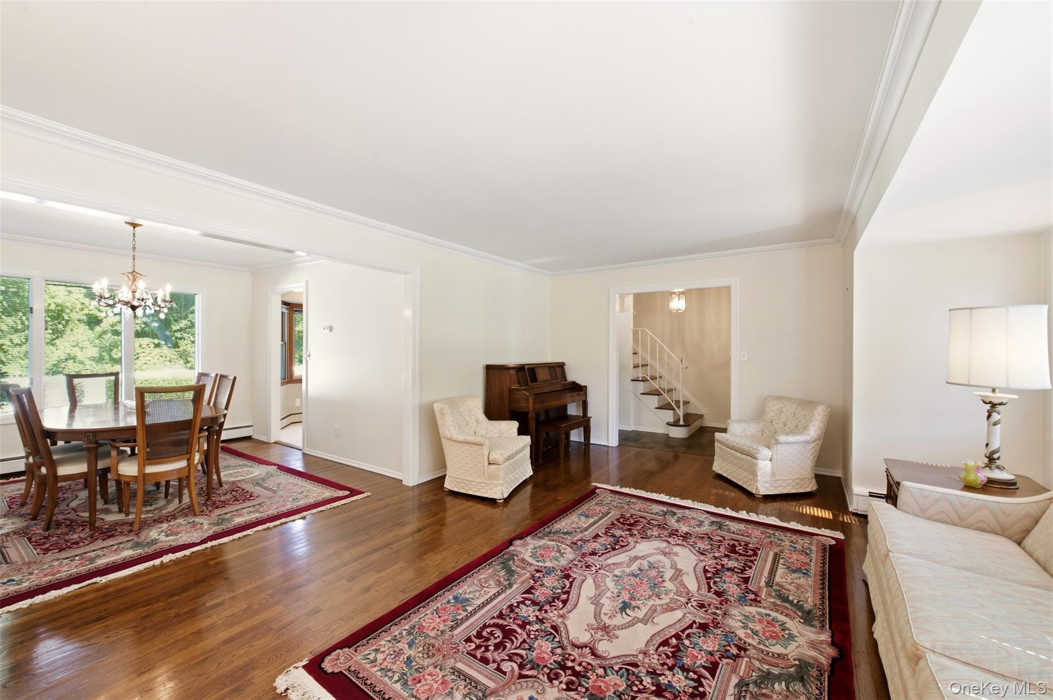 38 Nevinwood Pl, Huntington Station, NY 11746 photo