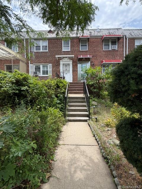 150 14 78th Ave, Kew Garden Hills, NY 11367