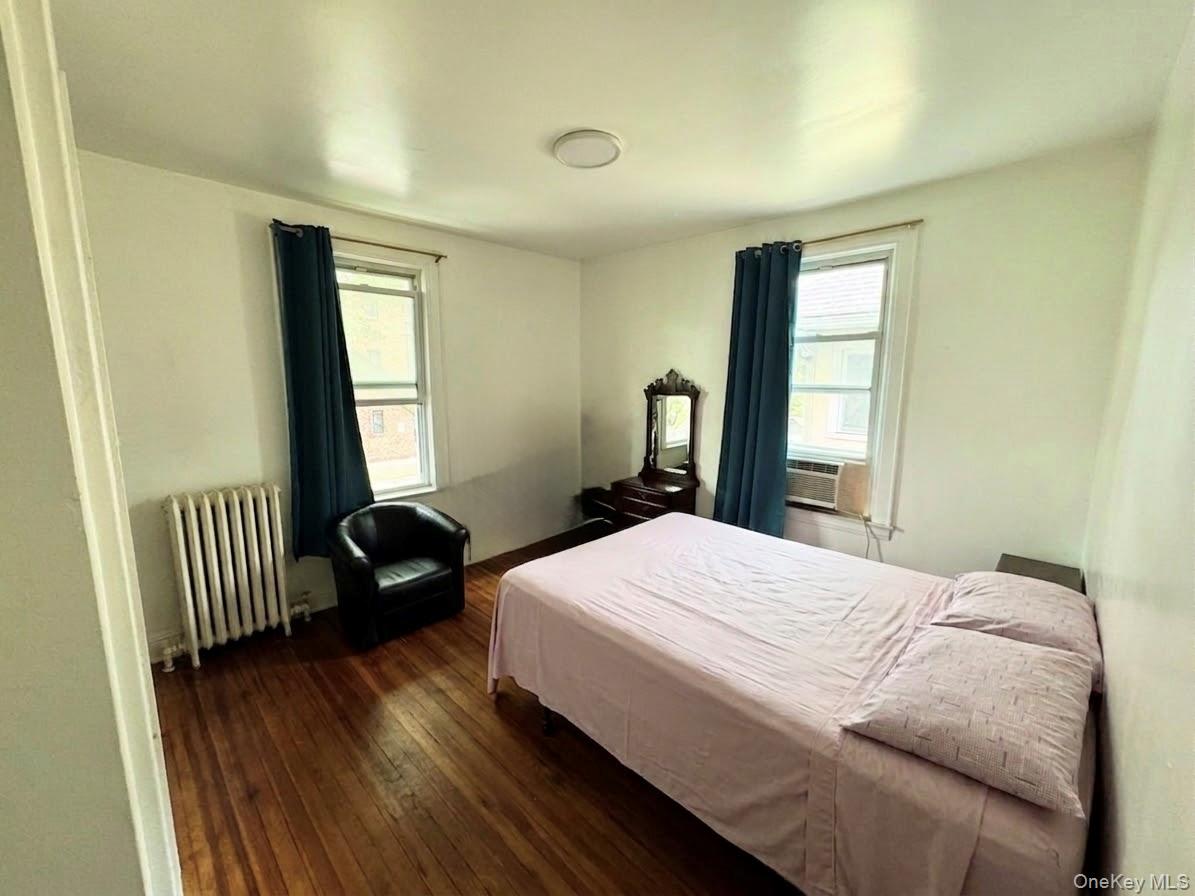 7 President St, Far Rockaway, NY 11691 photo