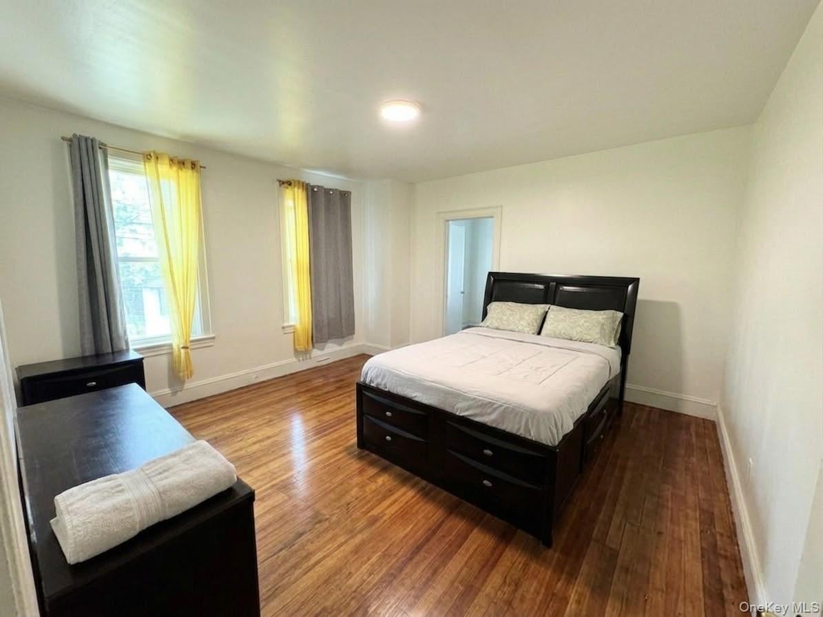 7 President St, Far Rockaway, NY 11691 photo