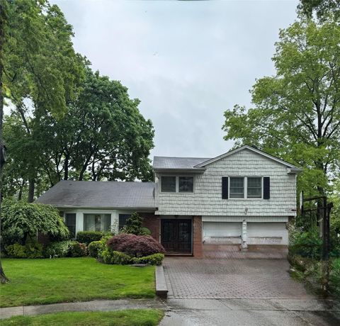 Single Family Residence in Manhasset Hills NY 60 Nottingham Court.jpg