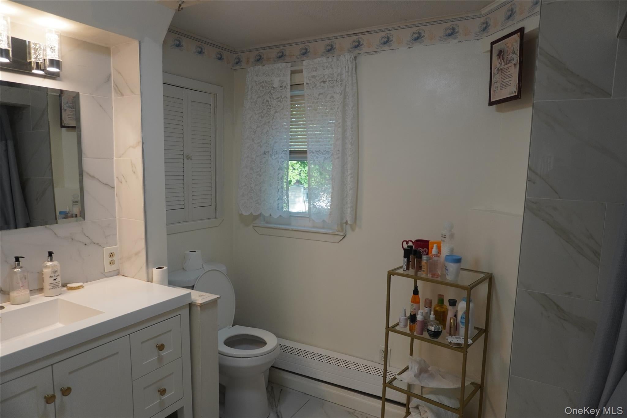 738 Decatur St, Uniondale, NY 11553 photo