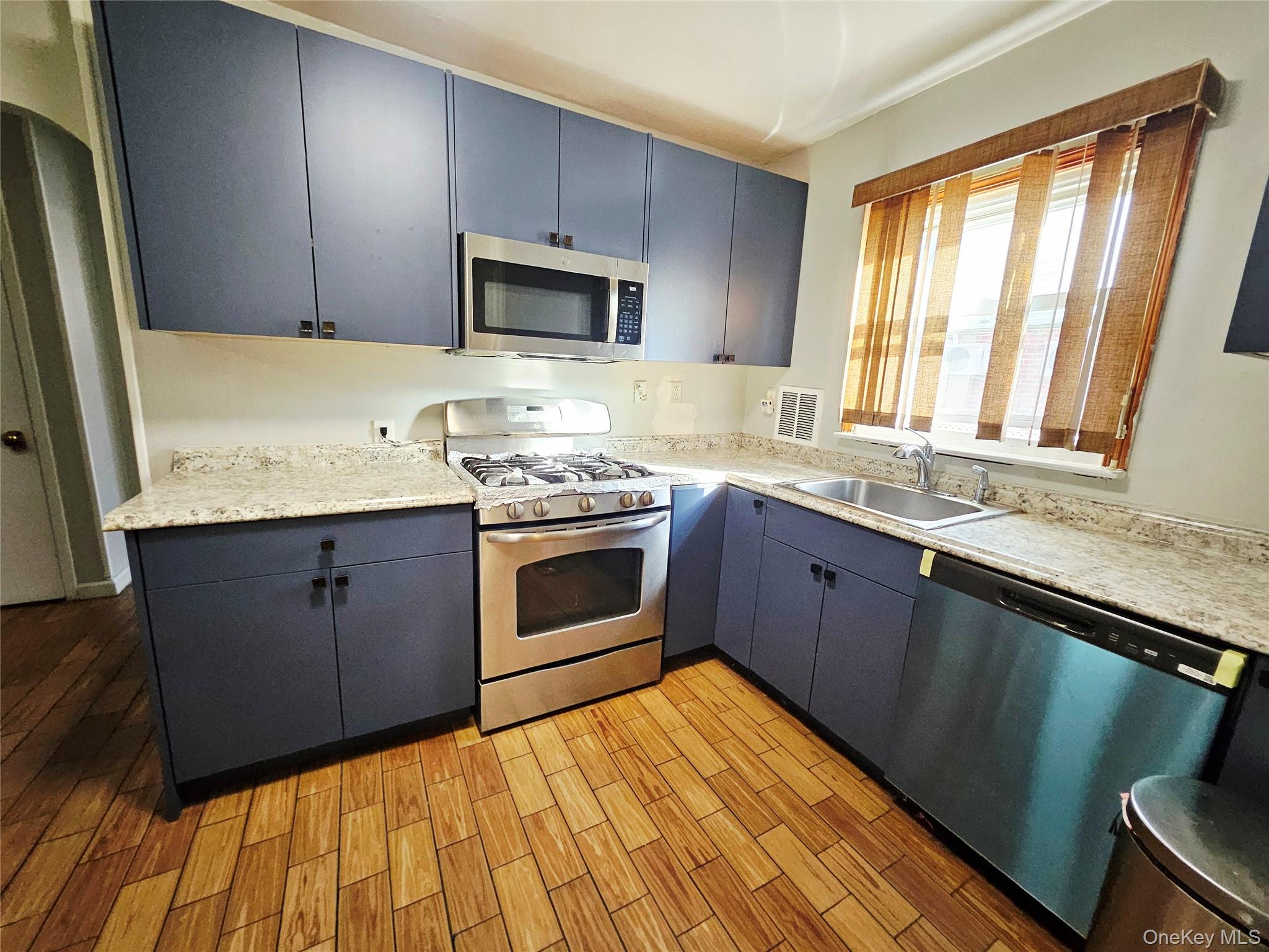 8333 251st, Bellerose, NY 11426 photo